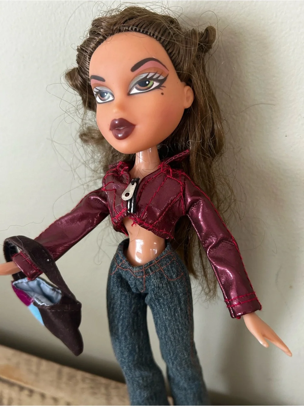 Vintage Bratz Yasmin Doll with Metallic Jacket, Jeans, Shoes & Purse